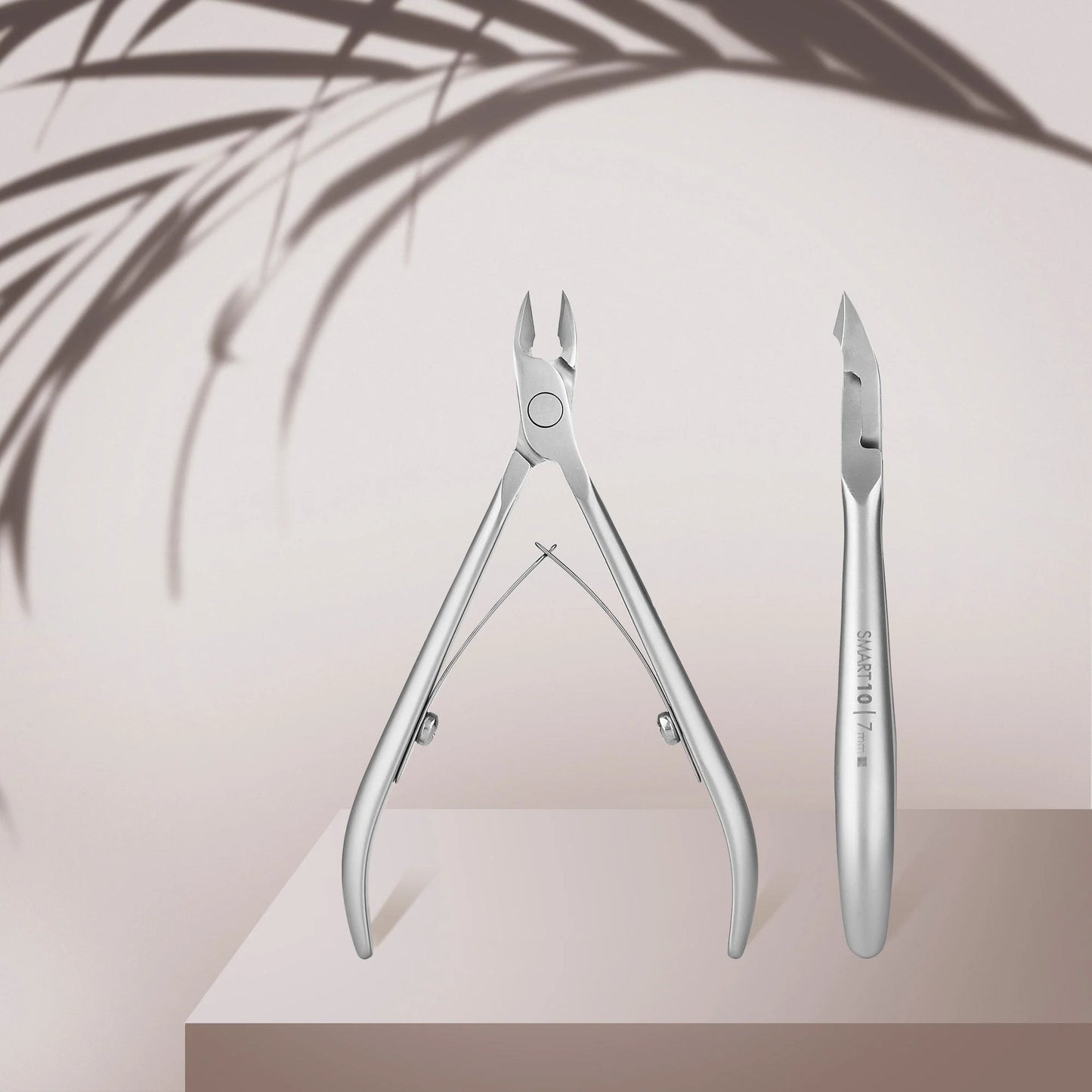 STALEKS PRO: SMART 10: PROFESSIONAL CUTICLE NIPPERS (FULL JAW-0.27 INCH 7 MM)